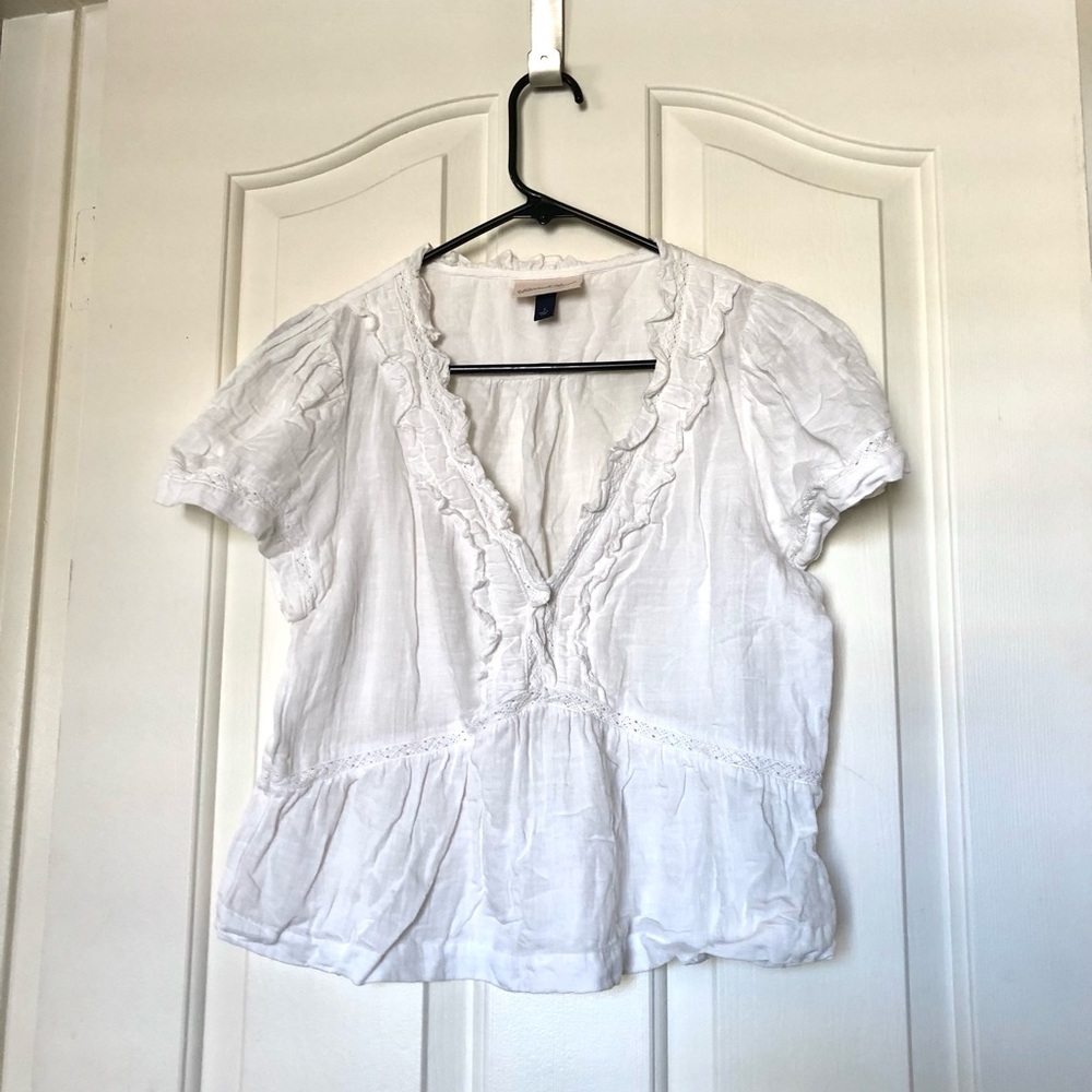 NWOT Universal Thread White Ruffled V-Neck Peplum Blouse